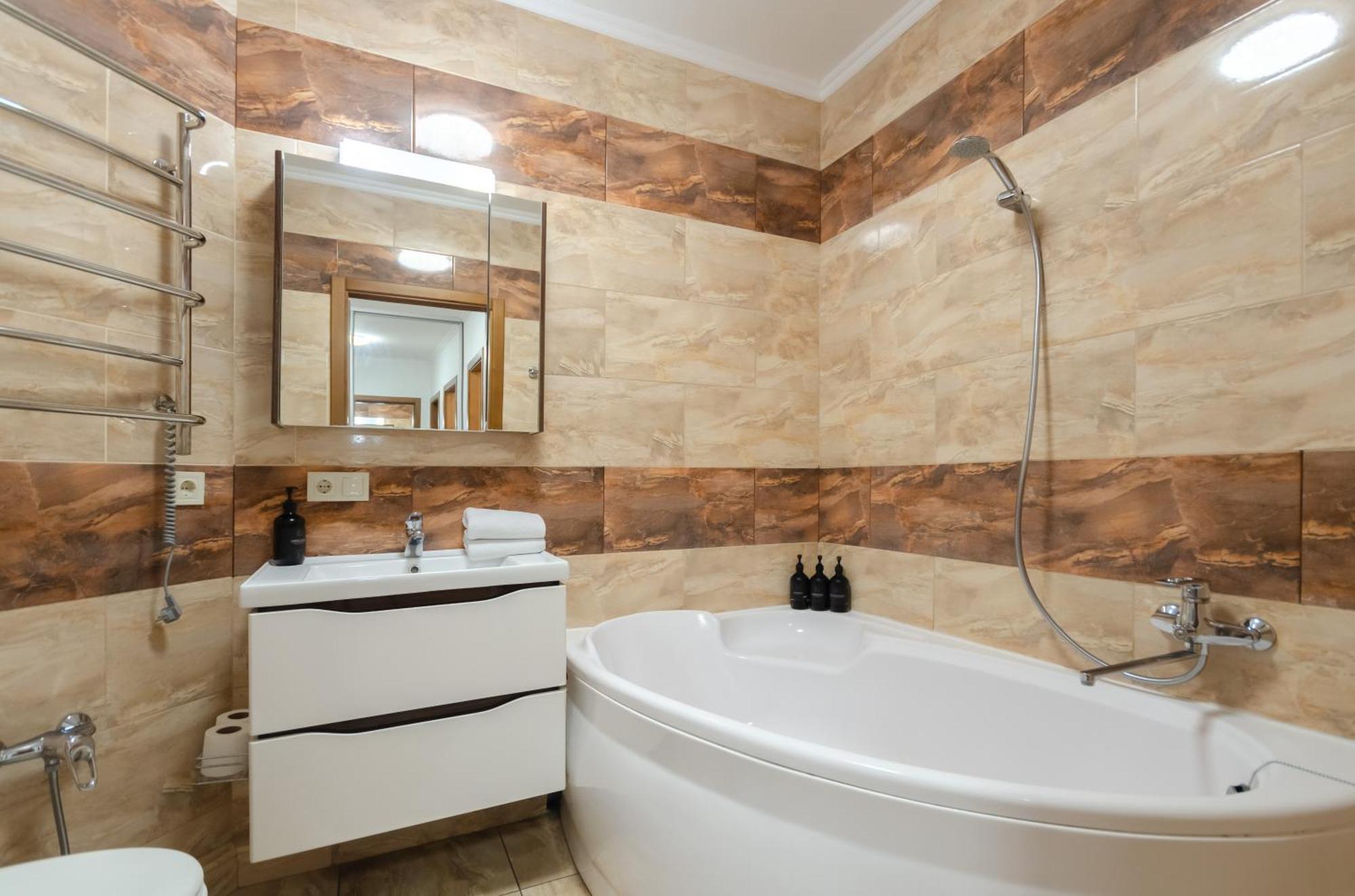 Petrovdom 7-27 In Rc Kvartet Cozy Apartment Nearby With Central Railway Station Kiev Esterno foto